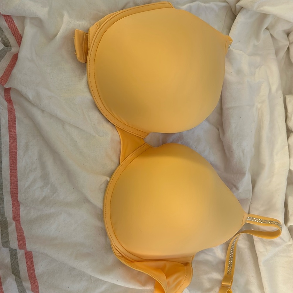 38DD VICTORIAS SECRET PINK SUPER PUSH UP BRA